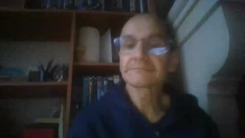 Snapshot of pichoun71 chatting on December 2024 07:33:02 AM pichoun71 online show from December 2024 07:33:02 AM