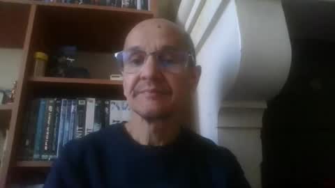 Snapshot of pichoun71 chatting on March 2026 08:14:02 AM pichoun71 online show from March 2026 08:14:02 AM
