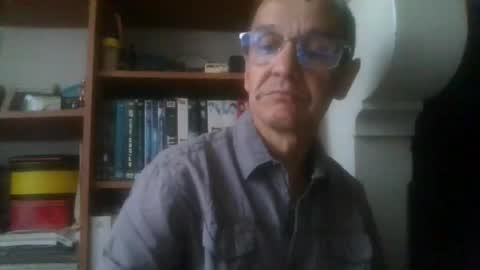 Snapshot of pichoun71 chatting on July 2026 07:08:01 AM pichoun71 online show from July 2026 07:08:01 AM