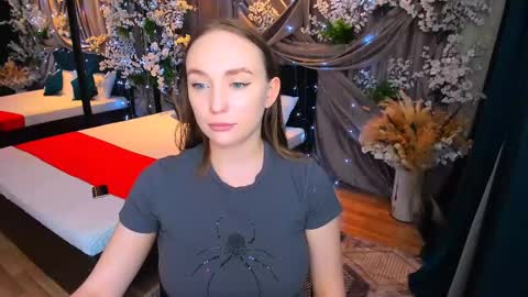 Emelie online show from February 2025 04:35:02 PM