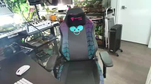 Pierre Fitch online show from January 2026 03:27:01 PM