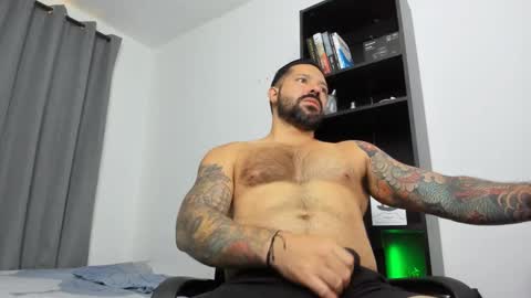 Pierre online show from January 2025 01:33:02 PM