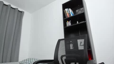 Pierre online show from January 2025 10:56:01 PM