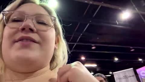 Piggy Rose online show from April 2026 08:57:01 PM