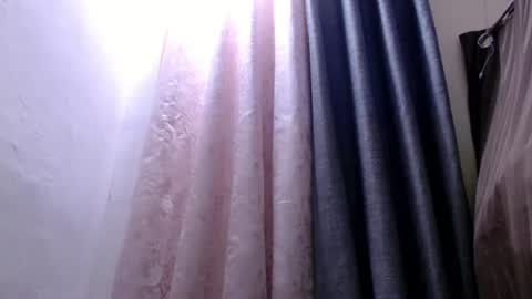 Pearly online show from November 2025 01:08:01 AM