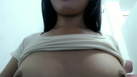 Pearly online show from December 2025 12:04:01 AM