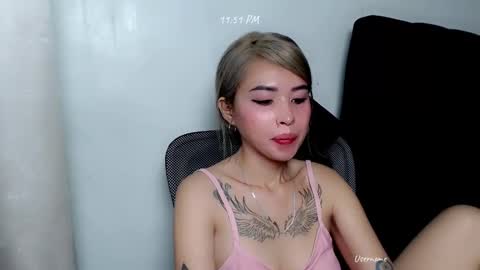 Snapshot of pinay_romancee chatting on November 2025 03:55:02 PM pinay_romancee online show from November 2025 03:55:02 PM