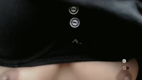 Snapshot of pinay_sweetgirl_ chatting on October 2025 05:41:01 AM pinay_sweetgirl_ online show from October 2025 05:41:01 AM