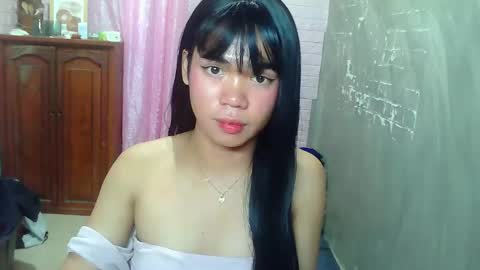 Snapshot of pinayasian_angela chatting on December 2025 06:21:02 AM pinayasian_angela online show from December 2025 06:21:02 AM