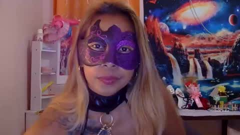 pinaymorena_renelda online show from April 2026 01:44:02 PM