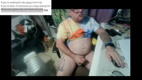 Snapshot of pini_z chatting on February 2025 03:42:01 AM pini_z online show from February 2025 03:42:01 AM