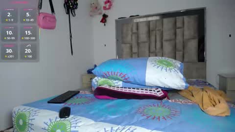 Snapshot of pink__tiffany chatting on December 2025 09:09:02 PM tiffany online show from December 2025 09:09:02 PM