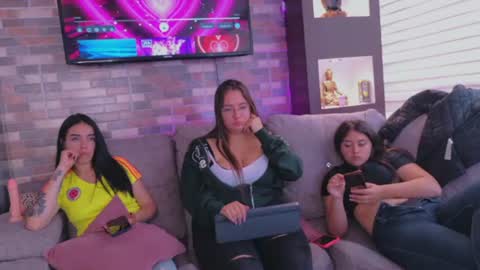 pink_as online show from July 2026 08:26:02 PM