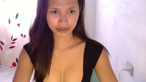 pink_bubbles011 online show from May 2026 05:03:02 AM
