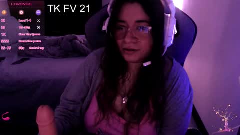 Snapshot of pink_girl0n chatting on December 2025 06:24:02 PM Kitty online show from December 2025 06:24:02 PM