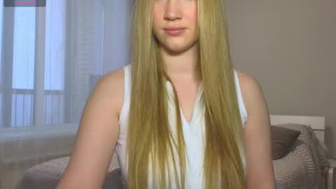 Snapshot of pink_rosee_ chatting on February 2025 03:08:01 AM   online show from February 2025 03:08:01 AM