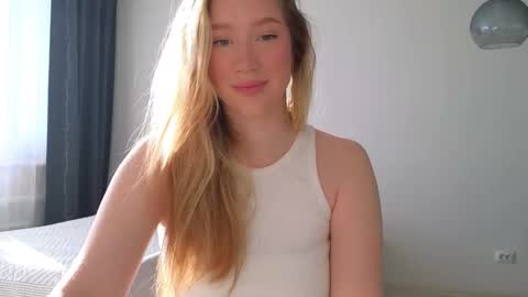 Snapshot of pink_rosee_ chatting on October 2025 03:18:02 AM   online show from October 2025 03:18:02 AM