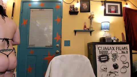 Snapshot of pinkandheated chatting on December 2025 09:04:02 AM Virginity smiles online show from December 2025 09:04:02 AM