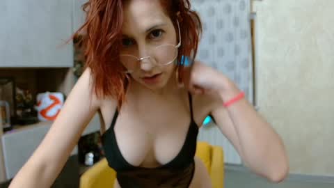 PinKandy online show from November 2025 10:21:02 PM