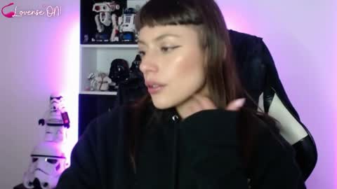 Emily online show from April 2026 03:01:04 AM