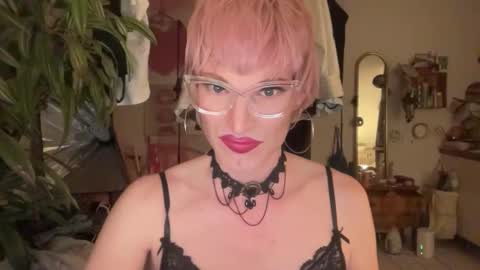 pinkfag online show from April 2026 08:20:01 PM