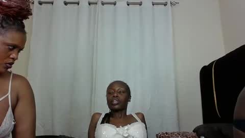 Snapshot of pinkie_ponny chatting on February 2025 08:21:01 PM Pinkie online show from February 2025 08:21:01 PM