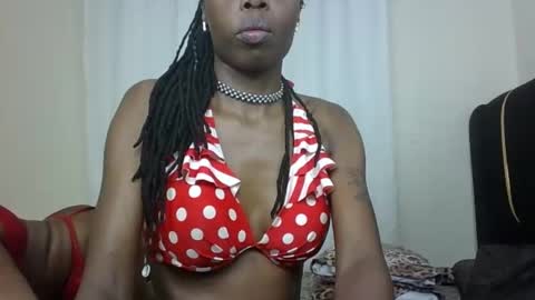 Snapshot of pinkie_ponny chatting on February 2025 11:42:02 AM Pinkie online show from February 2025 11:42:02 AM