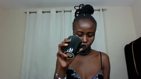 Snapshot of pinkie_ponny chatting on March 2025 08:35:02 PM Pinkie online show from March 2025 08:35:02 PM