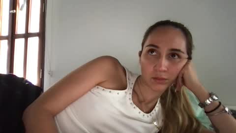 Pinkilola online show from April 2026 07:33:01 PM