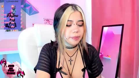 PINKK online show from November 2025 02:16:02 PM