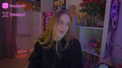 pinkladyx2 online show from January 2026 12:03:01 AM