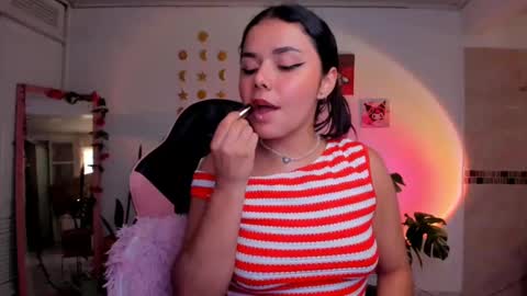 Sarah .. online show from September 2025 07:19:02 PM