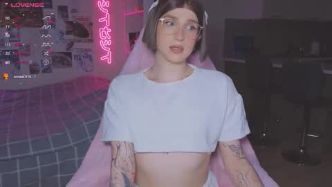 pinkvenom_ online show from November 2025 01:24:01 PM