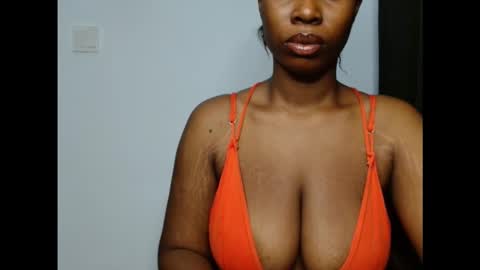 Snapshot of pinkxsugar chatting on October 2025 09:42:02 AM pinkxsugar online show from October 2025 09:42:02 AM