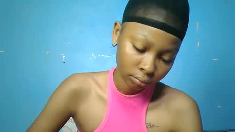 pinky_lov online show from November 2025 04:31:02 PM