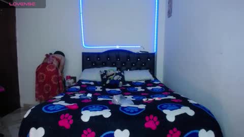 Snapshot of pinky_pinky_ chatting on February 2026 10:28:02 PM VIOLETA LOPEZ online show from February 2026 10:28:02 PM