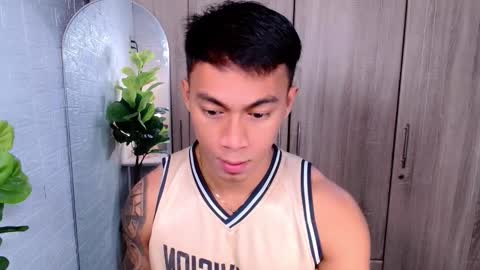 Snapshot of pinoymilker chatting on October 2025 02:04:02 AM ethan online show from October 2025 02:04:02 AM