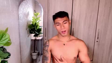 Snapshot of pinoymilker chatting on November 2025 02:43:02 AM ethan online show from November 2025 02:43:02 AM