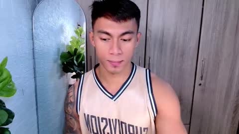 Snapshot of pinoymilker chatting on November 2025 02:00:01 AM ethan online show from November 2025 02:00:01 AM