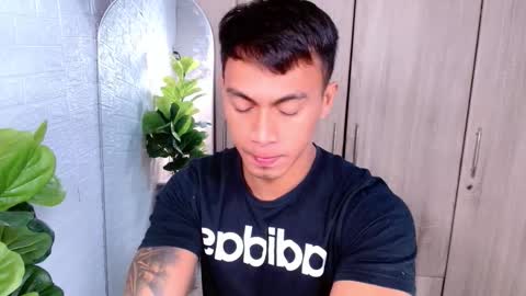 Snapshot of pinoymilker chatting on November 2025 07:38:02 AM ethan online show from November 2025 07:38:02 AM