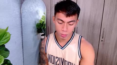 Snapshot of pinoymilker chatting on November 2025 03:45:02 AM ethan online show from November 2025 03:45:02 AM