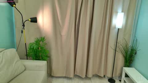 Snapshot of pinquinn chatting on February 2026 07:23:01 AM pinquinn online show from February 2026 07:23:01 AM