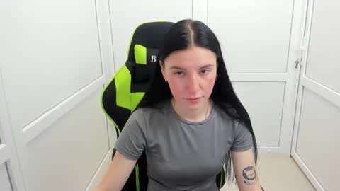 Snapshot of piper_smilee chatting on June 2026 12:08:02 PM Piper online show from June 2026 12:08:02 PM