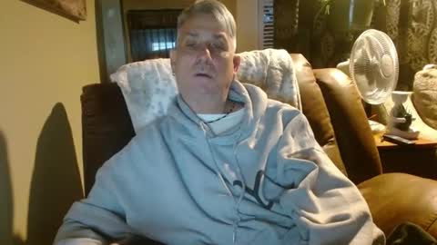 Snapshot of pirate334 chatting on January 2025 11:15:01 PM pirate334 online show from January 2025 11:15:01 PM