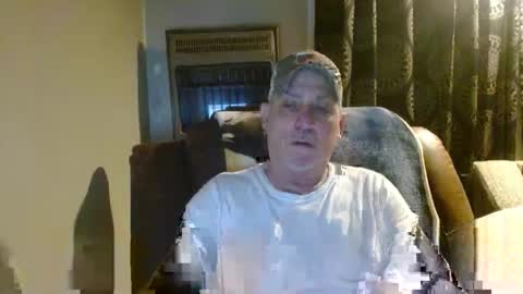 Snapshot of pirate334 chatting on February 2026 02:45:02 AM pirate334 online show from February 2026 02:45:02 AM