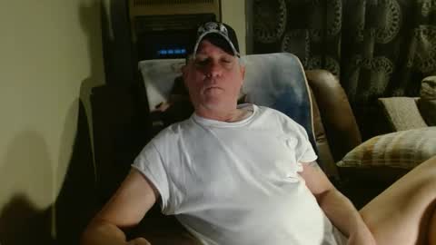 Snapshot of pirate334 chatting on February 2026 03:29:02 AM pirate334 online show from February 2026 03:29:02 AM