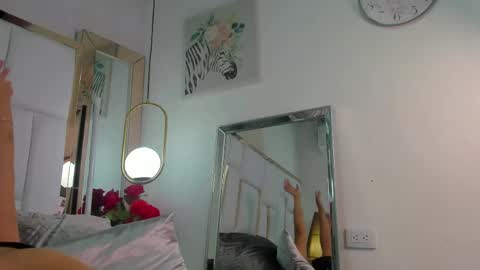 Snapshot of pirlywild chatting on May 2026 02:01:02 PM Pirly online show from May 2026 02:01:02 PM