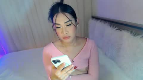 Ari online show from October 2025 05:04:02 AM