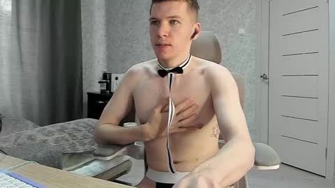 Snapshot of pirremeow chatting on March 2026 07:01:02 AM Pierre online show from March 2026 07:01:02 AM