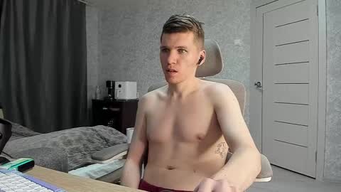 Snapshot of pirremeow chatting on March 2026 06:34:02 PM Pierre online show from March 2026 06:34:02 PM